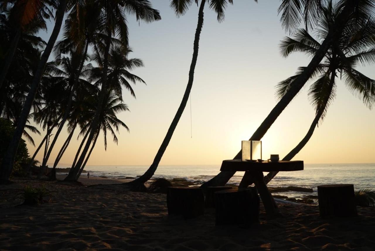 Aloha Beach Resort Tangalle Exterior photo
